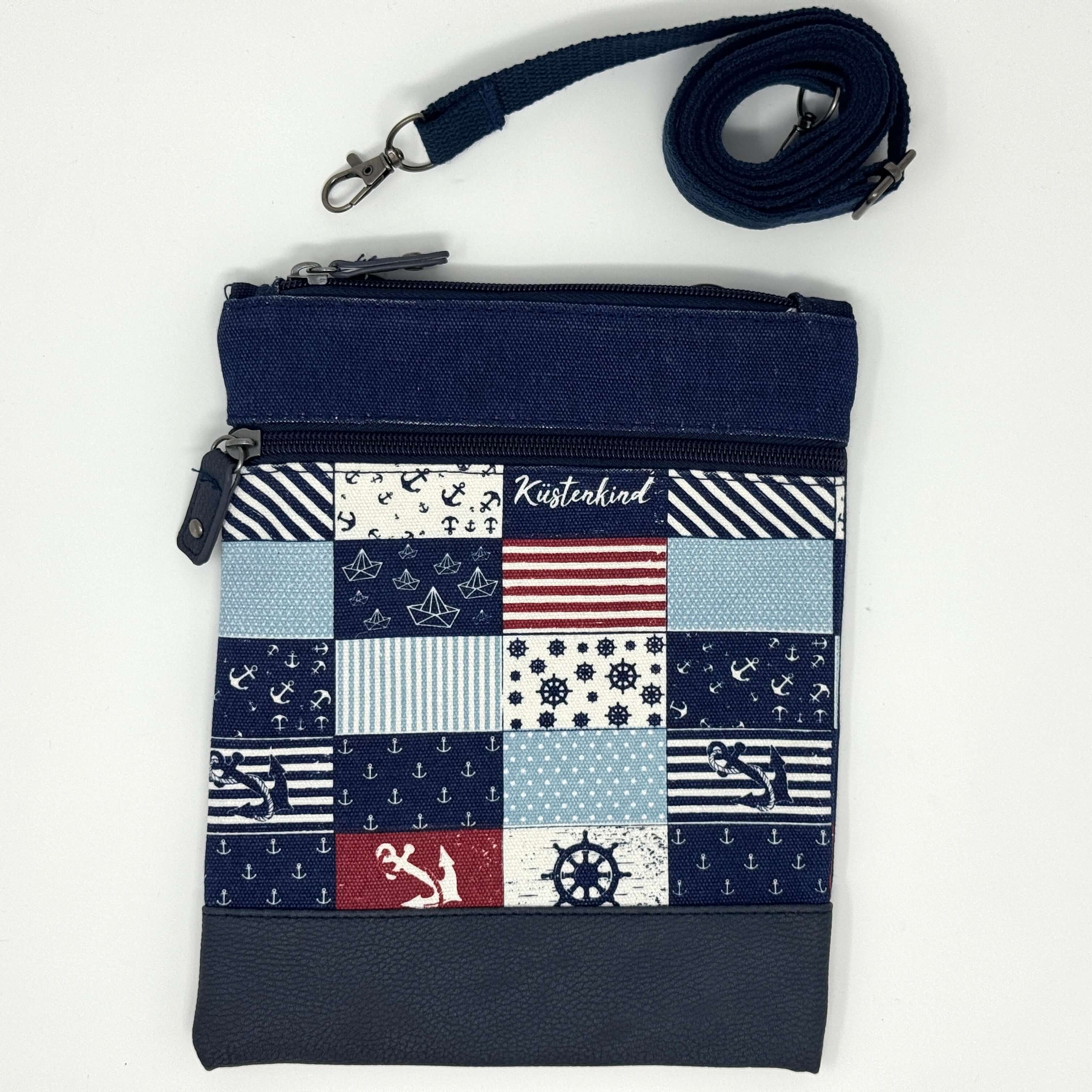 Crossbody Tasche „Küstenkind“ – Maritimes Design in verschiedenen Farben