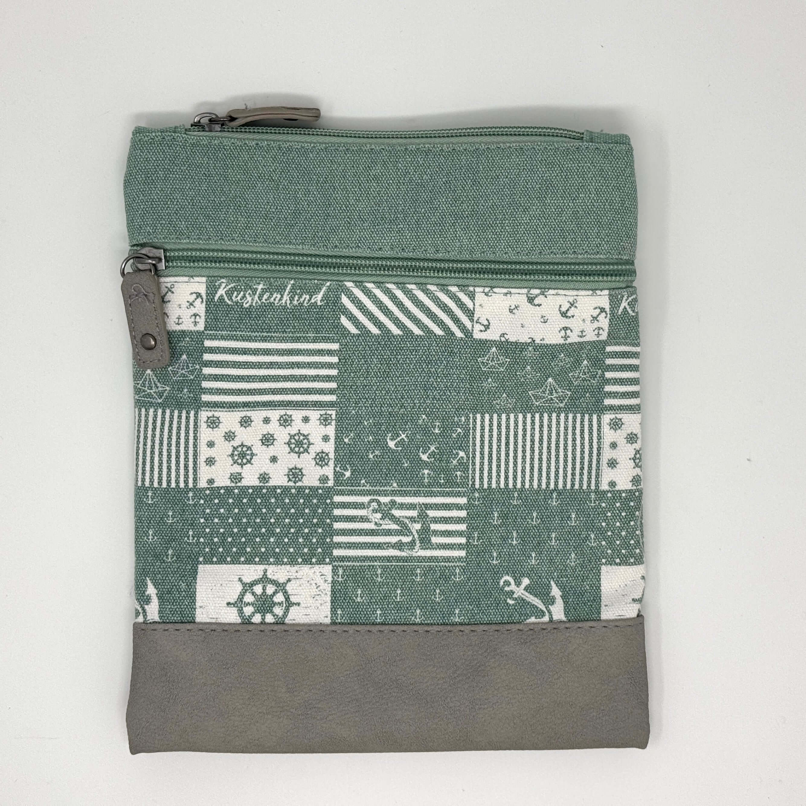 Crossbody Tasche „Küstenkind“ – Maritimes Design in verschiedenen Farben