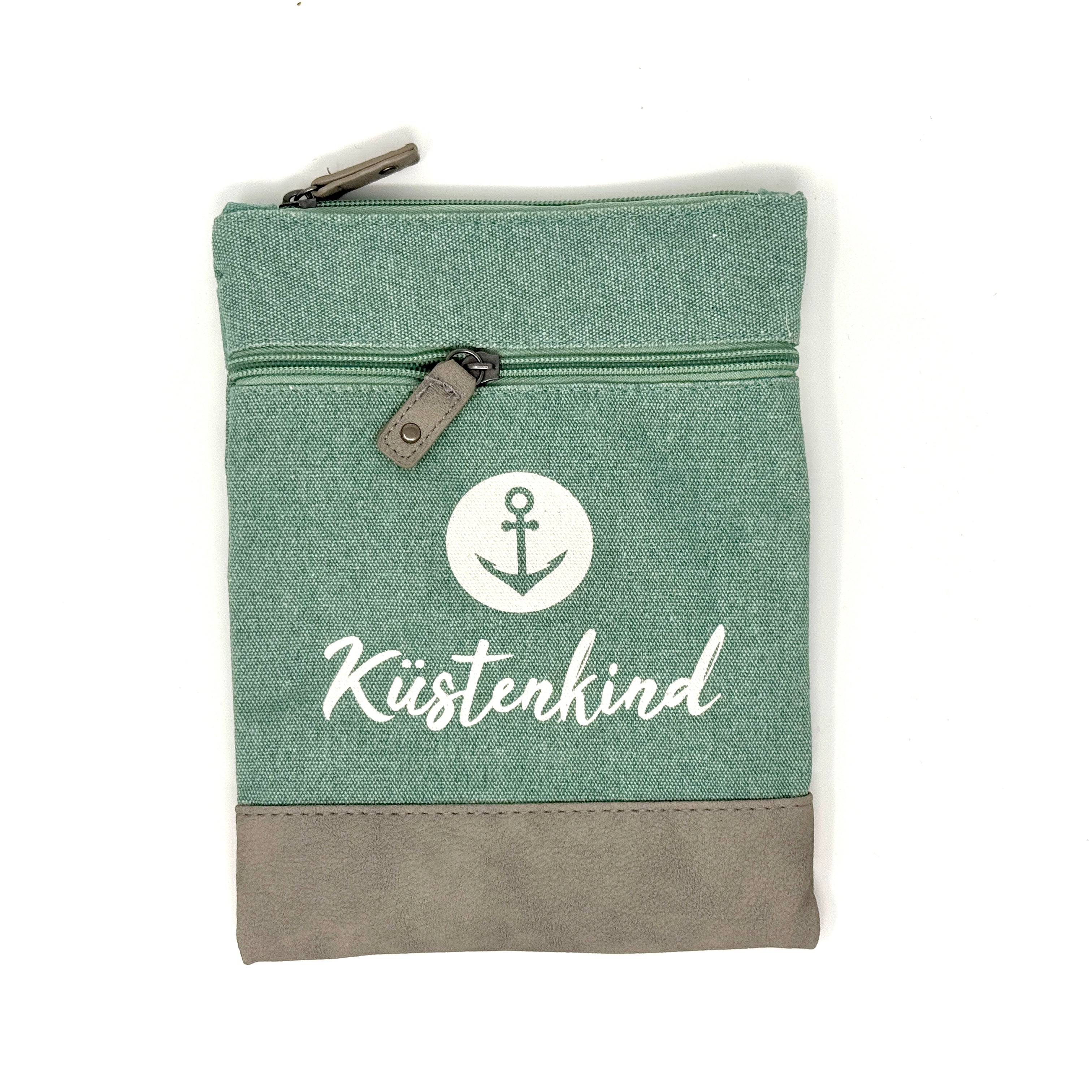 Hellgrüne maritime Crossbody Tasche aus Baumwolle mit Anker-Motiv und Schriftzug „Küstenkind“.