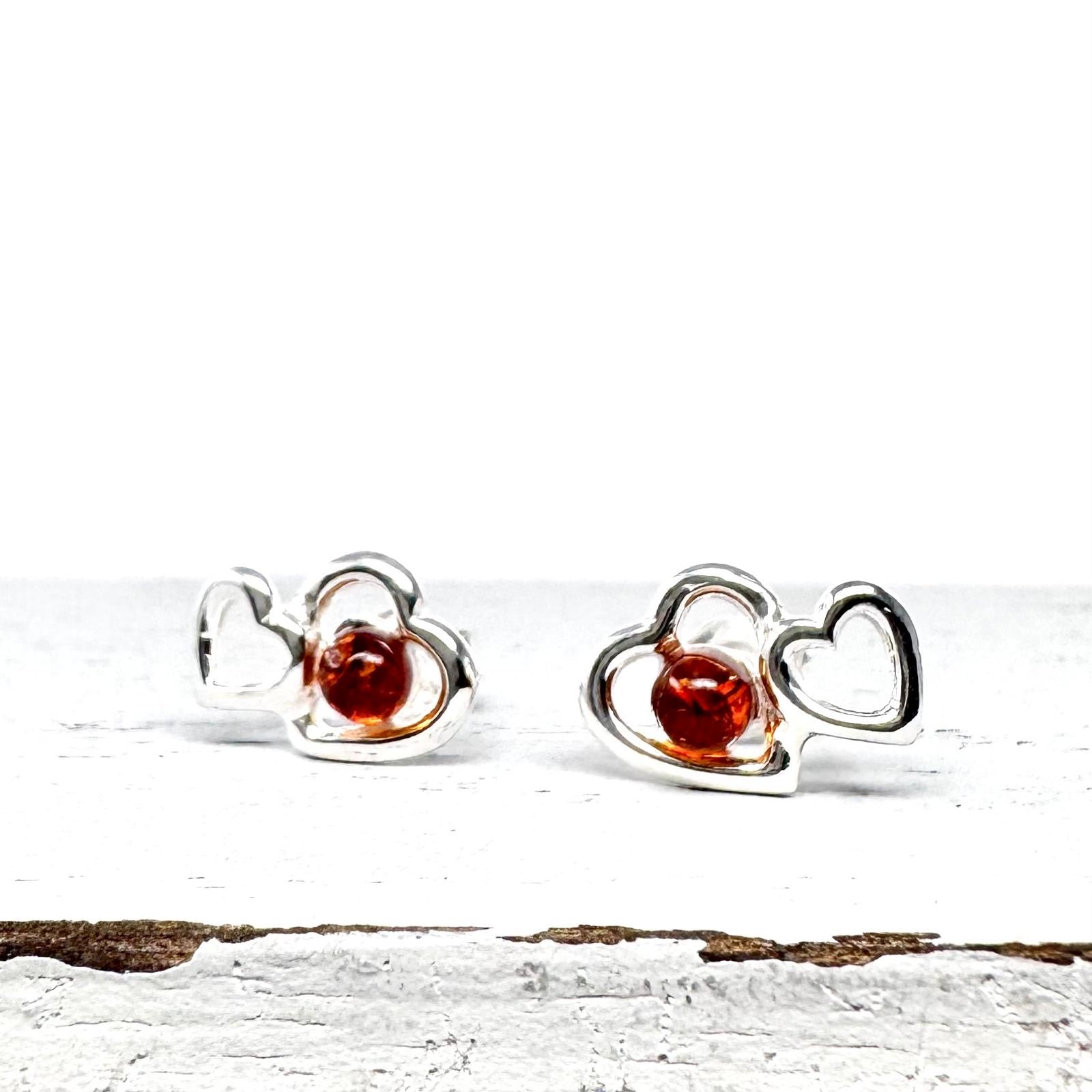 Doppelherz-Ohrstecker aus 925er Silber mit echtem Cognac-Bernstein – romantischer Schmuck für Damen
