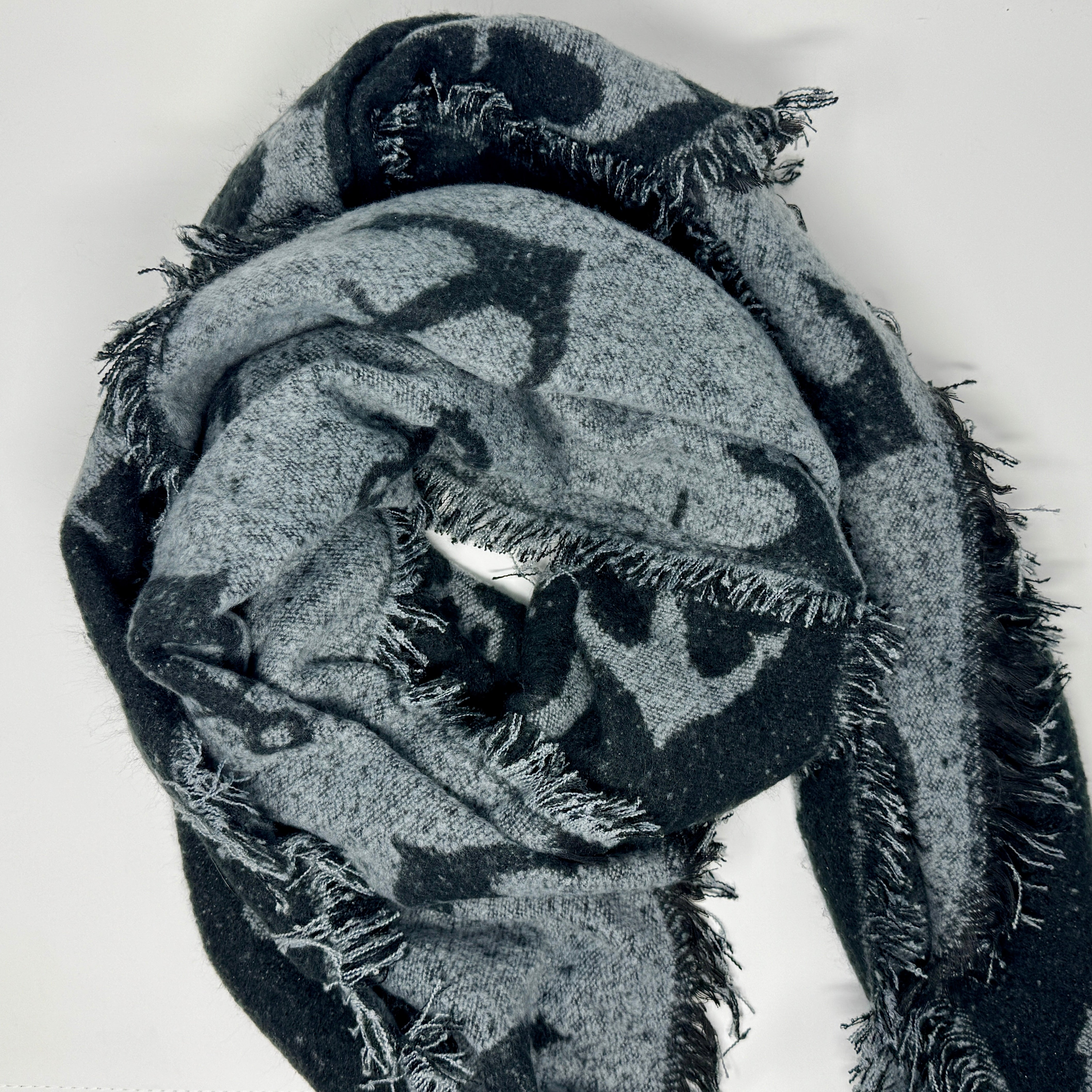 Damen Winterschal in Schwarz mit grauem Anker Muster